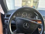 Mercedes-Benz E 220 1993 годаүшін2 200 000 тг. в Экибастуз – фото 5