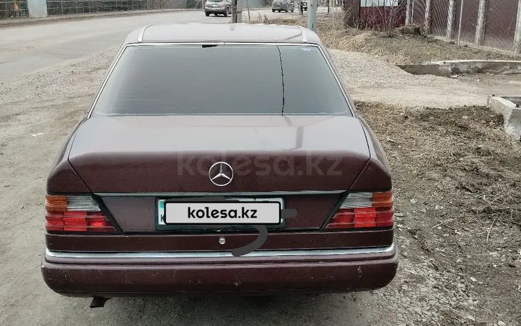 Mercedes-Benz E 230 1991 годаfor1 750 000 тг. в Алматы