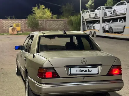 Mercedes-Benz E 230 1990 года за 1 100 000 тг. в Есик – фото 8