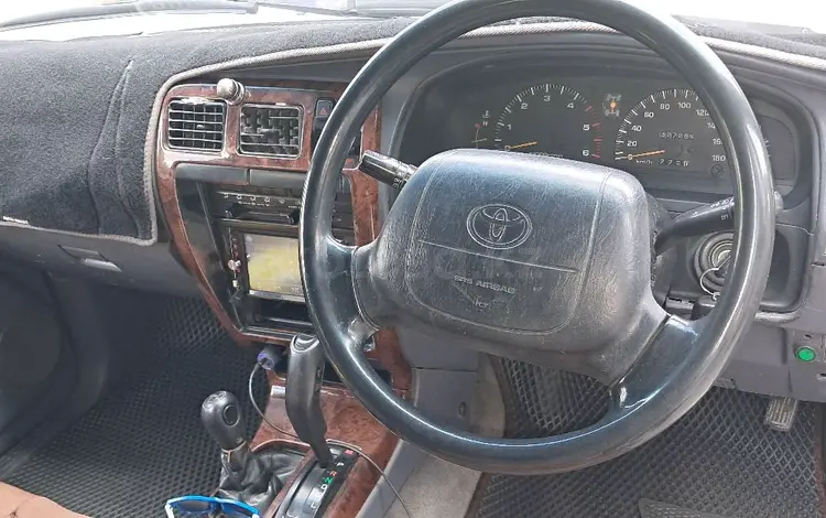 Toyota Hilux Surf 1997 годаүшін3 500 000 тг. в Семей