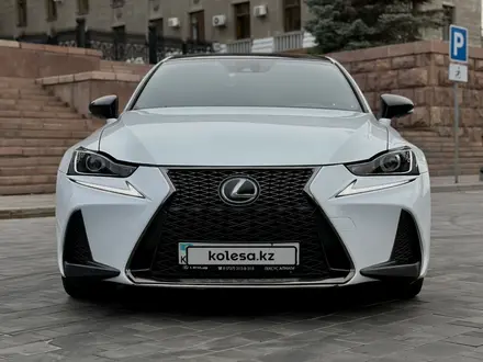 Lexus IS 200 2017 года за 15 500 000 тг. в Алматы – фото 3