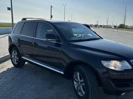 Volkswagen Touareg 2008 года за 7 000 000 тг. в Актау – фото 9