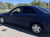 Mercedes-Benz C 180 2001 годаfor2 250 000 тг. в Караганда – фото 3