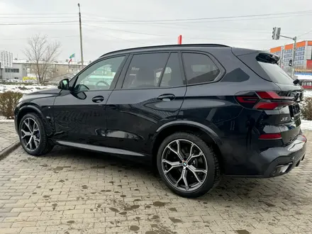 BMW X5 2024 года за 62 727 000 тг. в Актау – фото 3