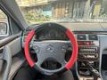 Mercedes-Benz E 240 2000 года за 3 300 000 тг. в Шымкент – фото 6