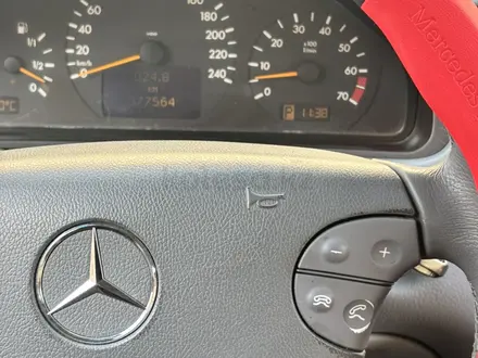Mercedes-Benz E 240 2000 года за 3 300 000 тг. в Шымкент – фото 5