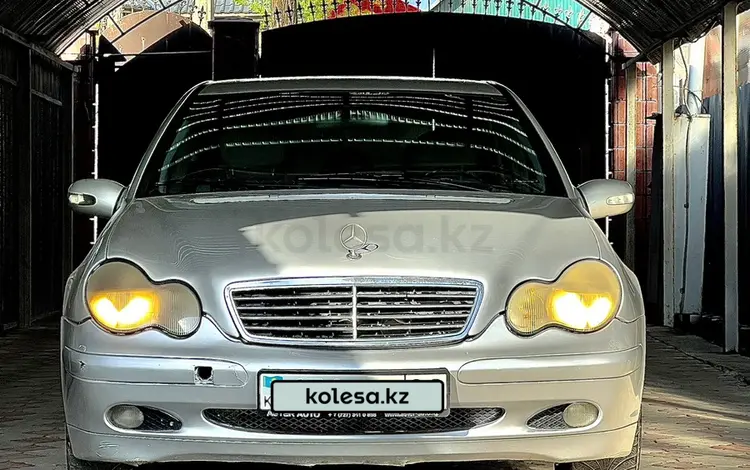 Mercedes-Benz C 200 2000 года за 3 200 000 тг. в Алматы