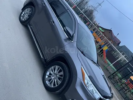 Toyota Highlander 2014 года за 15 700 000 тг. в Алматы