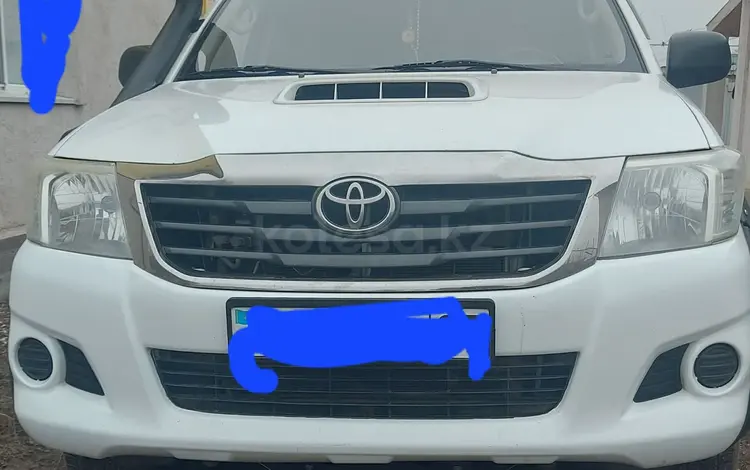 Toyota Hilux 2014 года за 8 500 000 тг. в Уральск