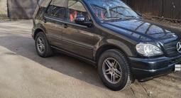 Mercedes-Benz ML 320 2001 года за 3 500 000 тг. в Караганда