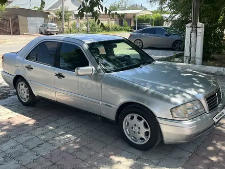 Mercedes-Benz C 220 1996 года за 1 900 000 тг. в Тараз – фото 2