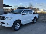 Toyota Hilux 2010 года за 8 500 000 тг. в Актобе