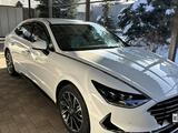 Hyundai Sonata 2023 года за 13 500 000 тг. в Алматы – фото 2