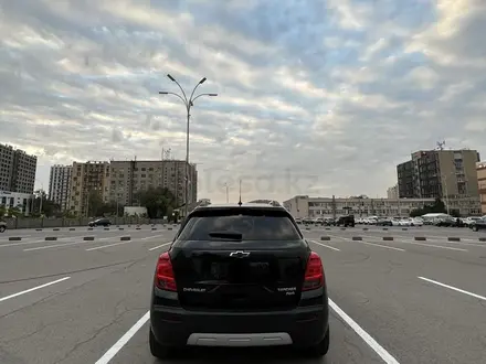 Chevrolet Tracker 2015 года за 6 600 000 тг. в Алматы – фото 2