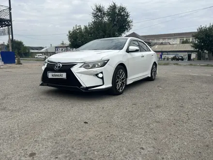 Toyota Camry 2013 года за 11 500 000 тг. в Тараз – фото 3