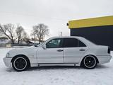 Mercedes-Benz C 180 2000 годаfor2 750 000 тг. в Караганда – фото 5