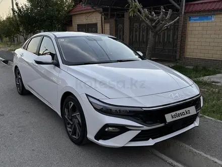 Hyundai Elantra 2023 года за 9 000 000 тг. в Шымкент – фото 3