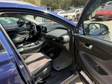 Hyundai Santa Fe 2021 года за 11 500 000 тг. в Алматы – фото 9