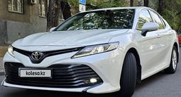 Toyota Camry 2019 года за 12 300 000 тг. в Алматы – фото 3