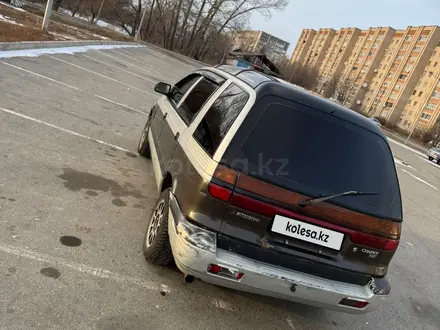 Mitsubishi Chariot 1995 года за 1 400 000 тг. в Усть-Каменогорск – фото 13