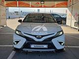 Toyota Camry 2019 года за 11 200 000 тг. в Астана