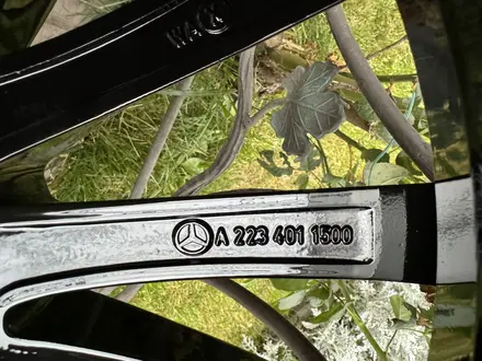 Оригинальные диски R20 на Mercedes GLS, GLE, GL, ML, EQS и др. Мерседес за 760 000 тг. в Алматы – фото 17