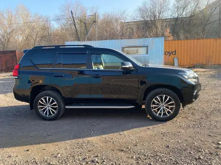 Toyota Land Cruiser Prado 2022 года за 37 800 000 тг. в Караганда – фото 3