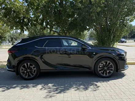 Lexus RX 350 2022 года за 37 000 000 тг. в Актобе – фото 3