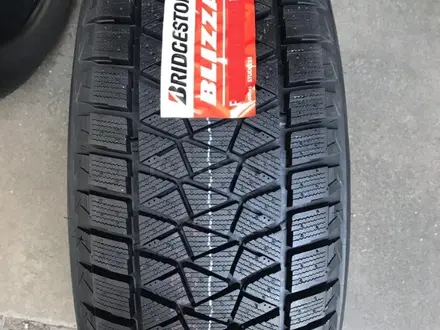 255-55-18 Bridgestone Blizzak DMV2 за 82 550 тг. в Алматы