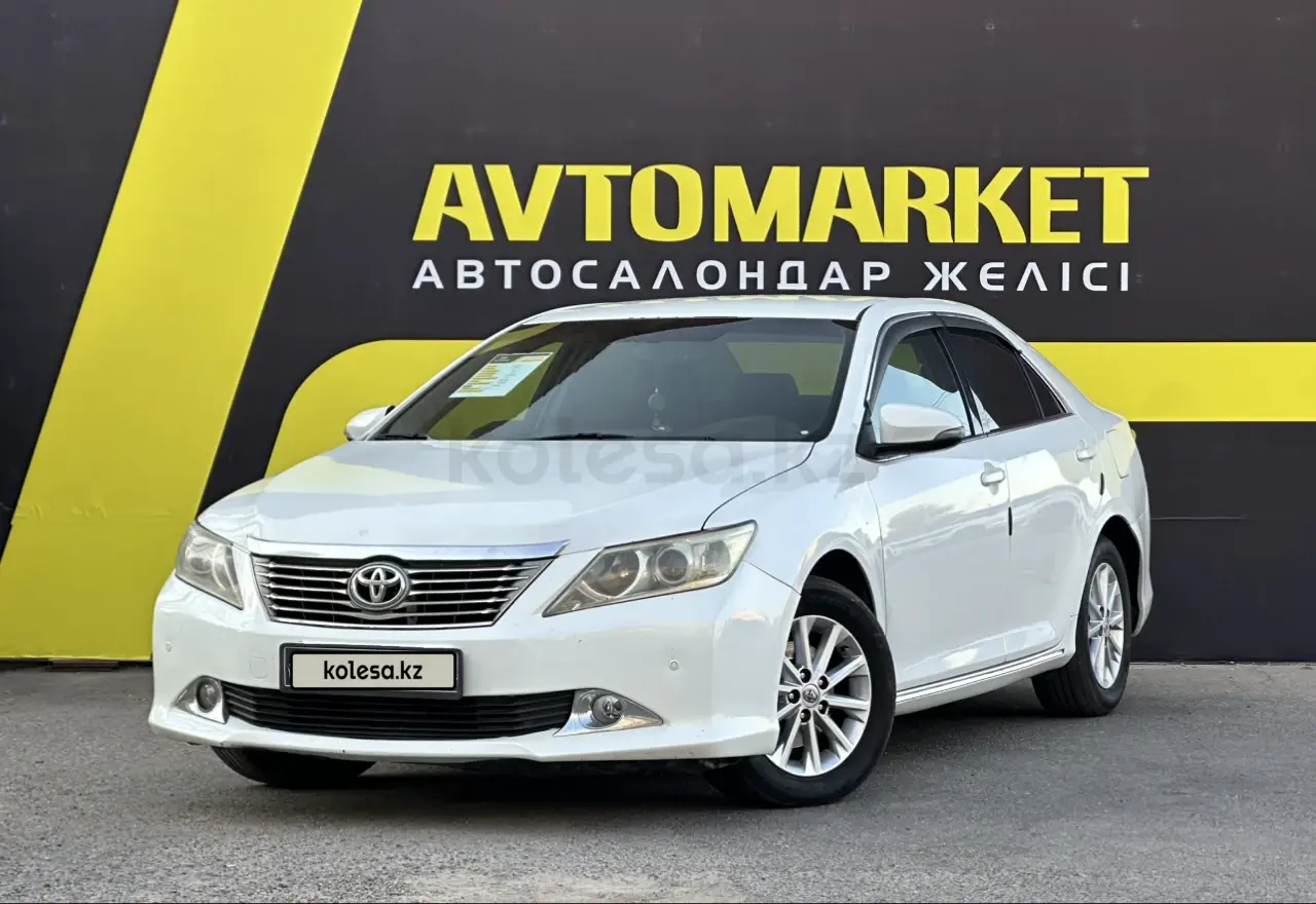 Toyota Camry, 2014