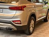 Hyundai Santa Fe 2020 года за 13 500 000 тг. в Алматы – фото 5