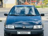 Volkswagen Passat 1993 годаүшін2 130 000 тг. в Павлодар