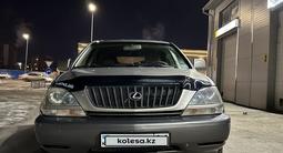 Lexus RX 300 1999 годаүшін4 890 000 тг. в Актобе – фото 2