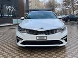 Kia Optima 2017 года за 8 100 000 тг. в Шымкент