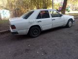 Mercedes-Benz E 250 1991 года за 490 000 тг. в Караганда – фото 2