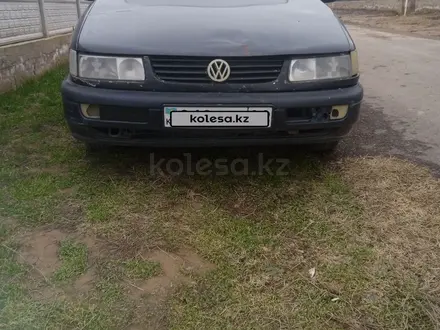 Volkswagen Passat 1994 года за 700 000 тг. в Мерке – фото 5