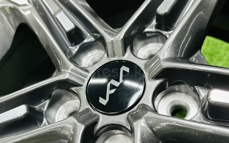 Kia R18: 5: 114.3 за 250 000 тг. в Астана