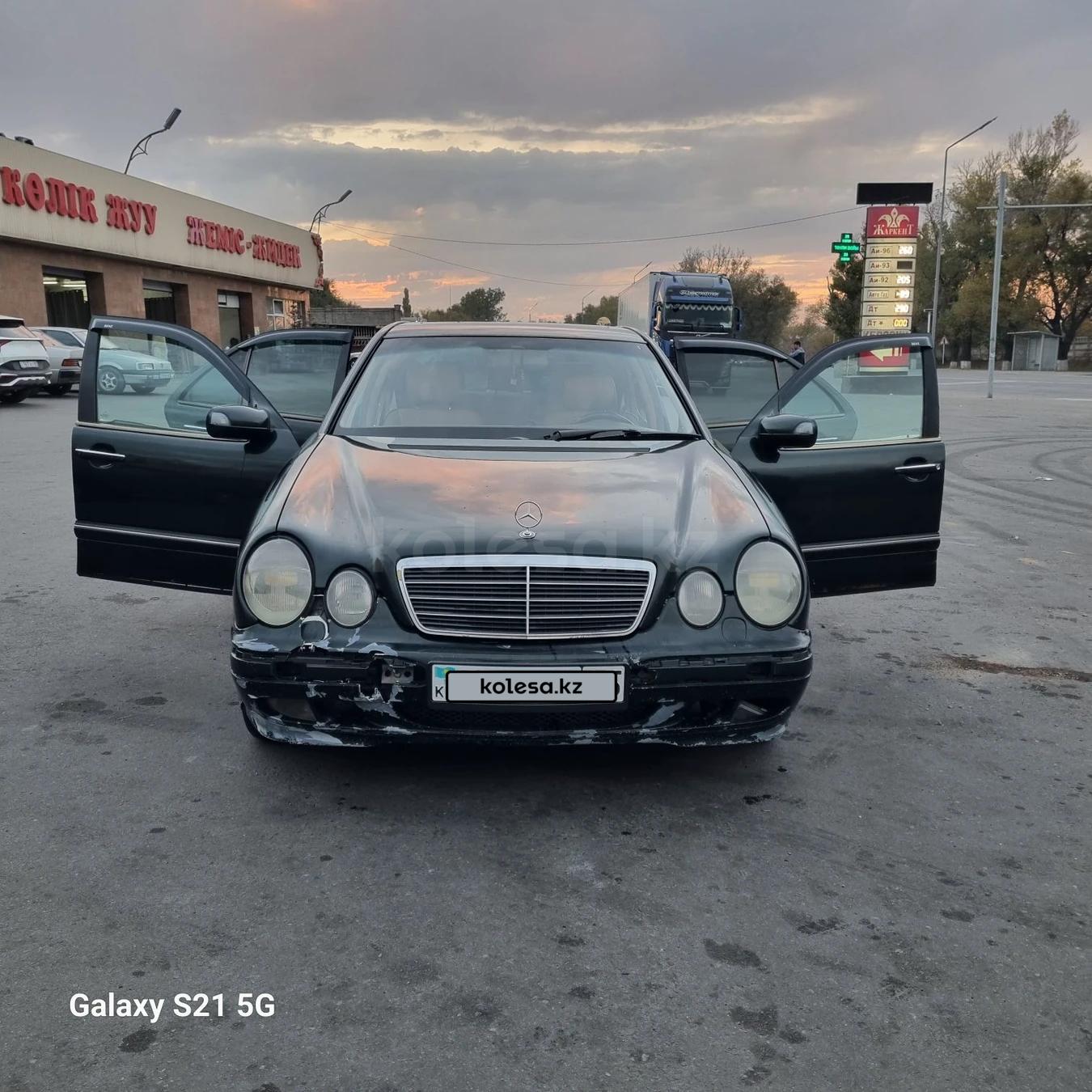 Mercedes-Benz E 320 2001 г.