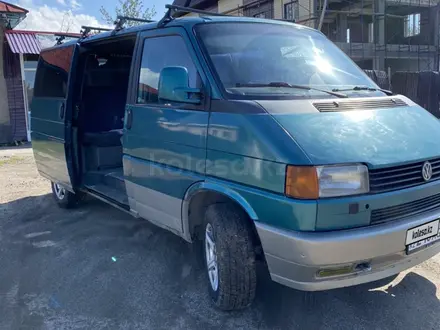 Volkswagen Multivan 1995 года за 3 500 000 тг. в Алматы