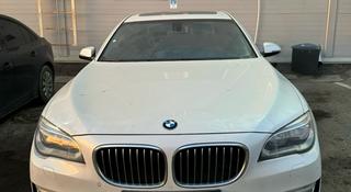 BMW 750 2014 года за 11 000 000 тг. в Астана