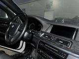 BMW 750 2014 годаүшін12 000 000 тг. в Астана – фото 5