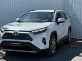 Toyota RAV4 2022 года за 16 600 000 тг. в Караганда – фото 2
