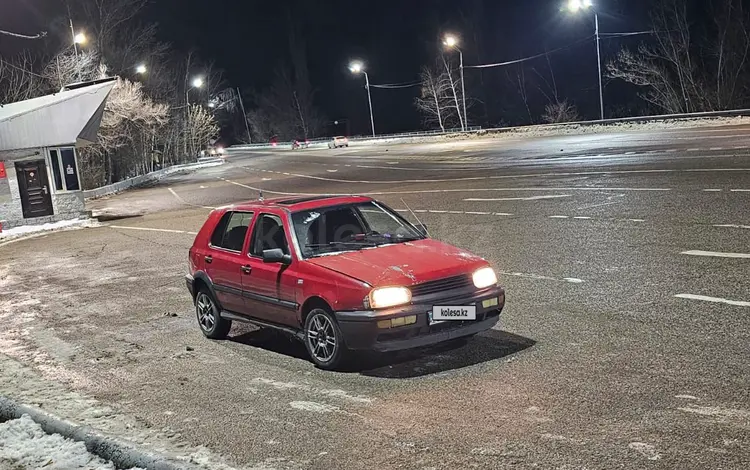 Volkswagen Golf 1994 года за 700 000 тг. в Алматы