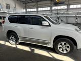 Toyota Land Cruiser Prado 2013 годаүшін14 500 000 тг. в Аксай – фото 2