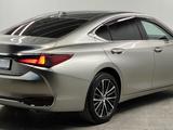 Lexus ES 250 2025 годаүшін24 500 000 тг. в Алматы – фото 4