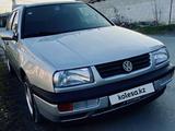 Volkswagen Vento 1994 года за 1 650 000 тг. в Тараз