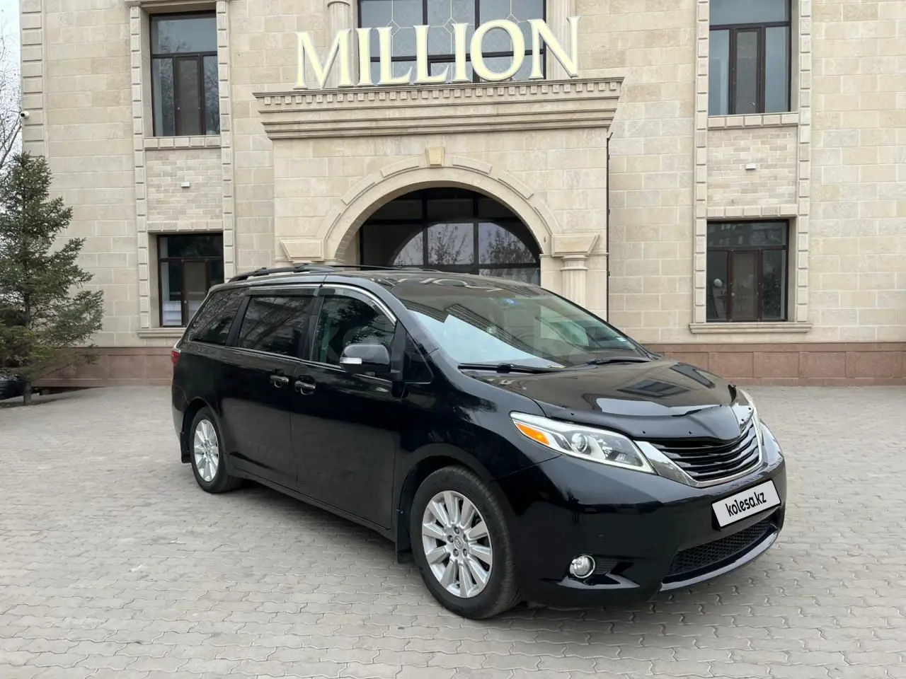 Toyota Sienna, 2015