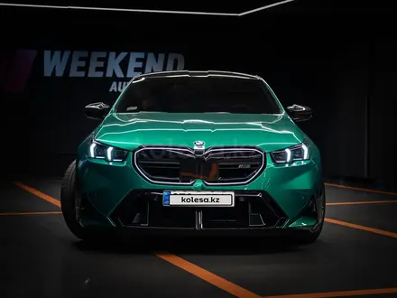BMW M5 2025 года за 74 000 000 тг. в Алматы – фото 2