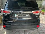 Toyota Highlander 2014 года за 17 600 000 тг. в Алматы – фото 2