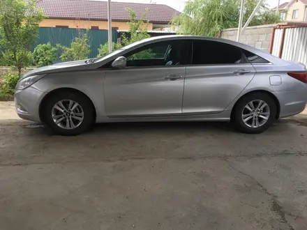 Hyundai Sonata 2013 года за 5 500 000 тг. в Атырау – фото 7